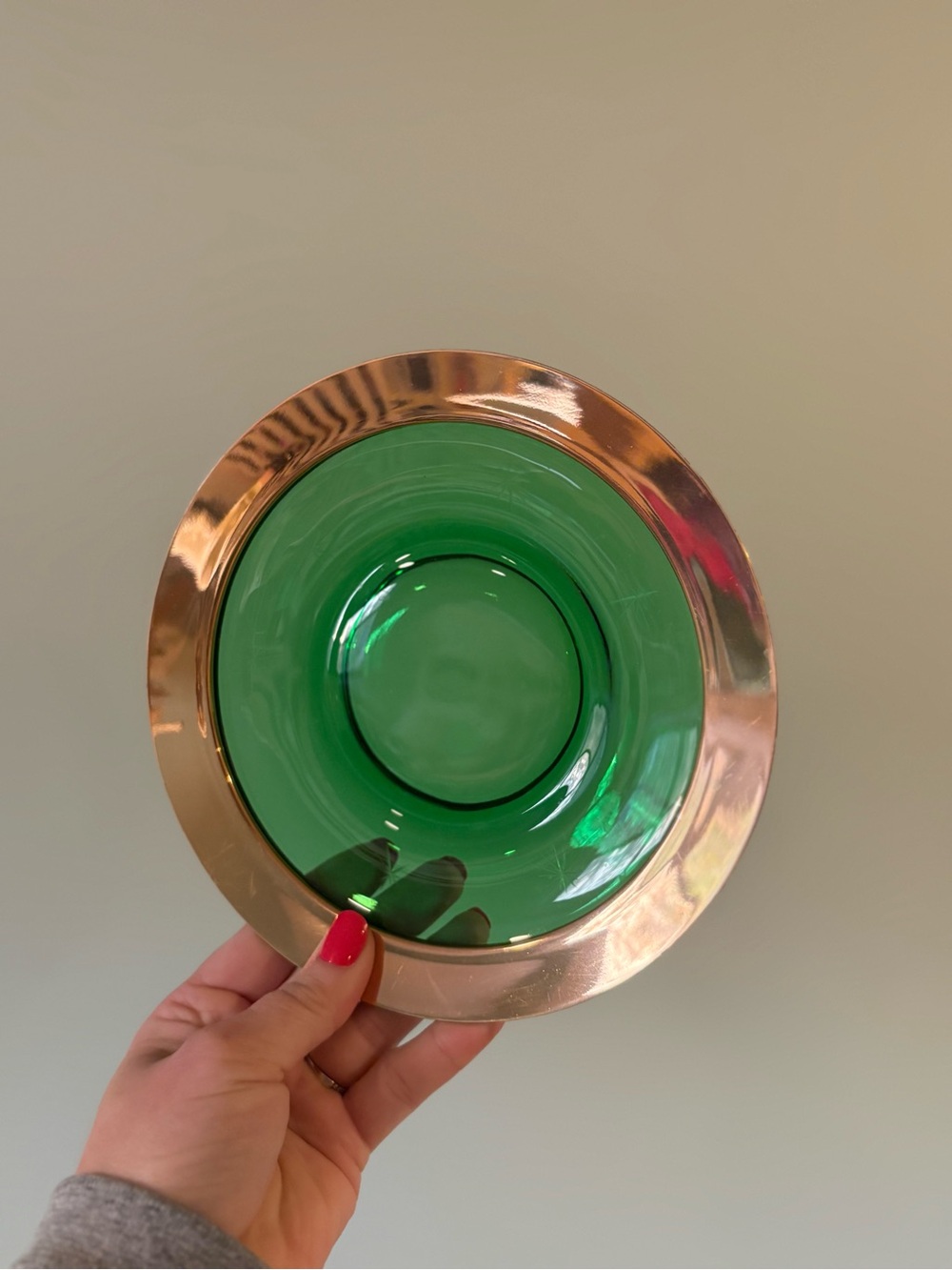 Vintage 1940s Paden City "Emerald Glo" 7” plate